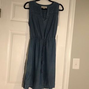 Chambray Loft tie waist dress